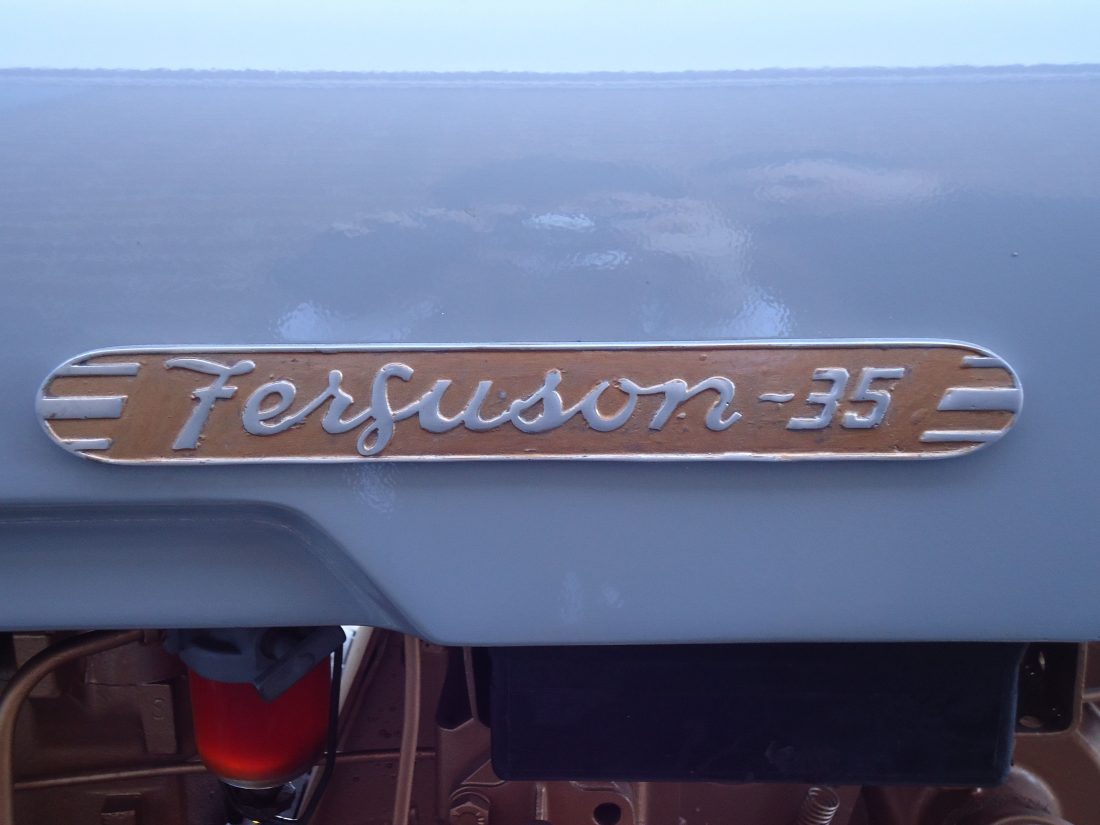 Ferguson Grey Gold 1957 (Restored) Vintage Massey Ferguson Ferguson Grey Gold 1957 (Restored) Vintage Massey Ferguson